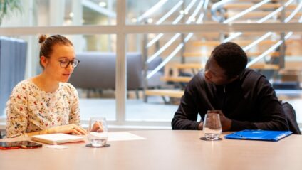 L’insertion des jeunes : une question sociale autant qu’économique